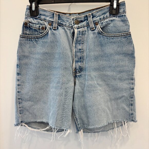 Vintage Levi's shorts - Picture 1 of 5